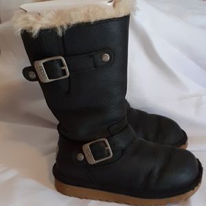 UGG little girls size 8 good condition